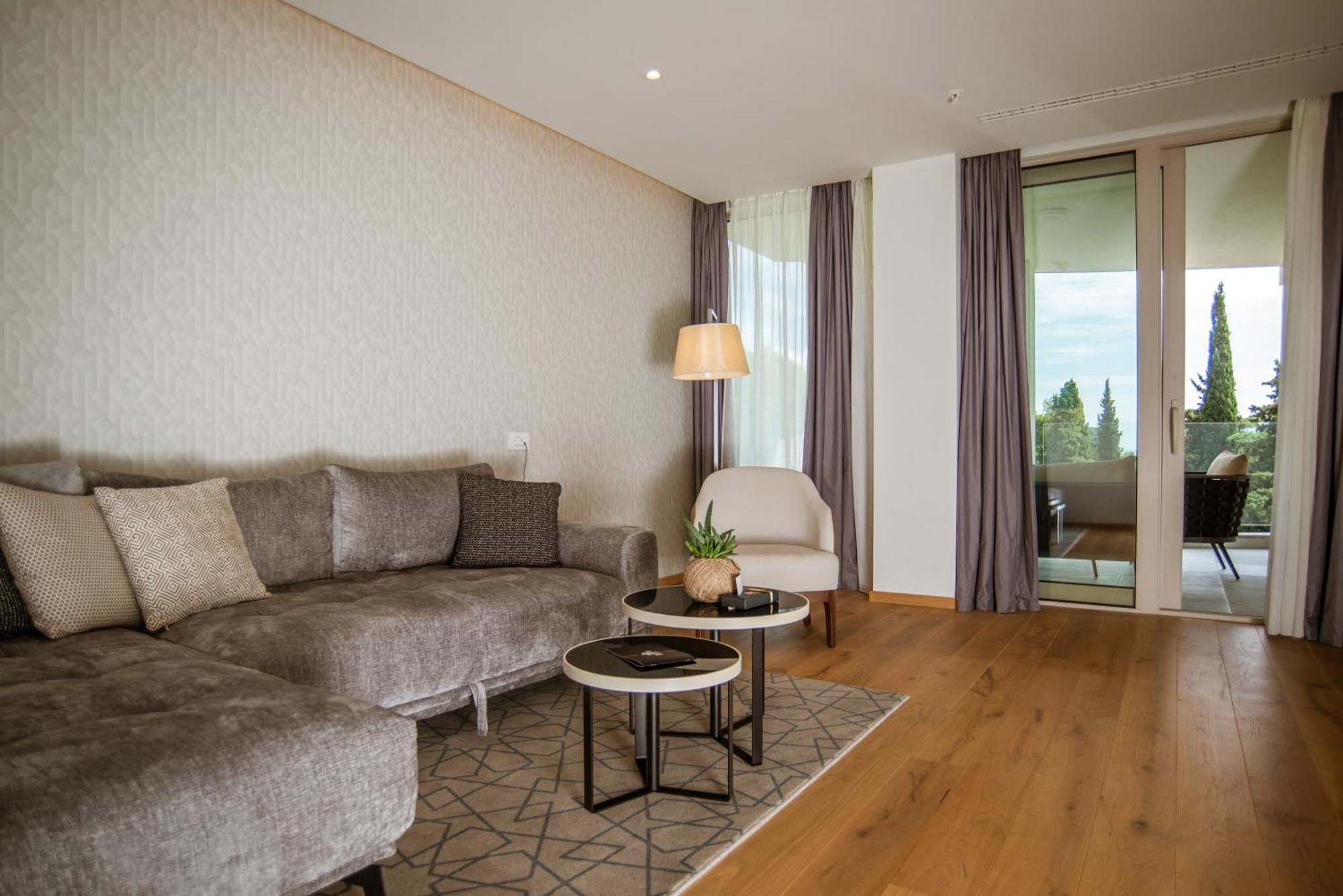 Hotel Imperial Conference & Spa Будва Экстерьер фото