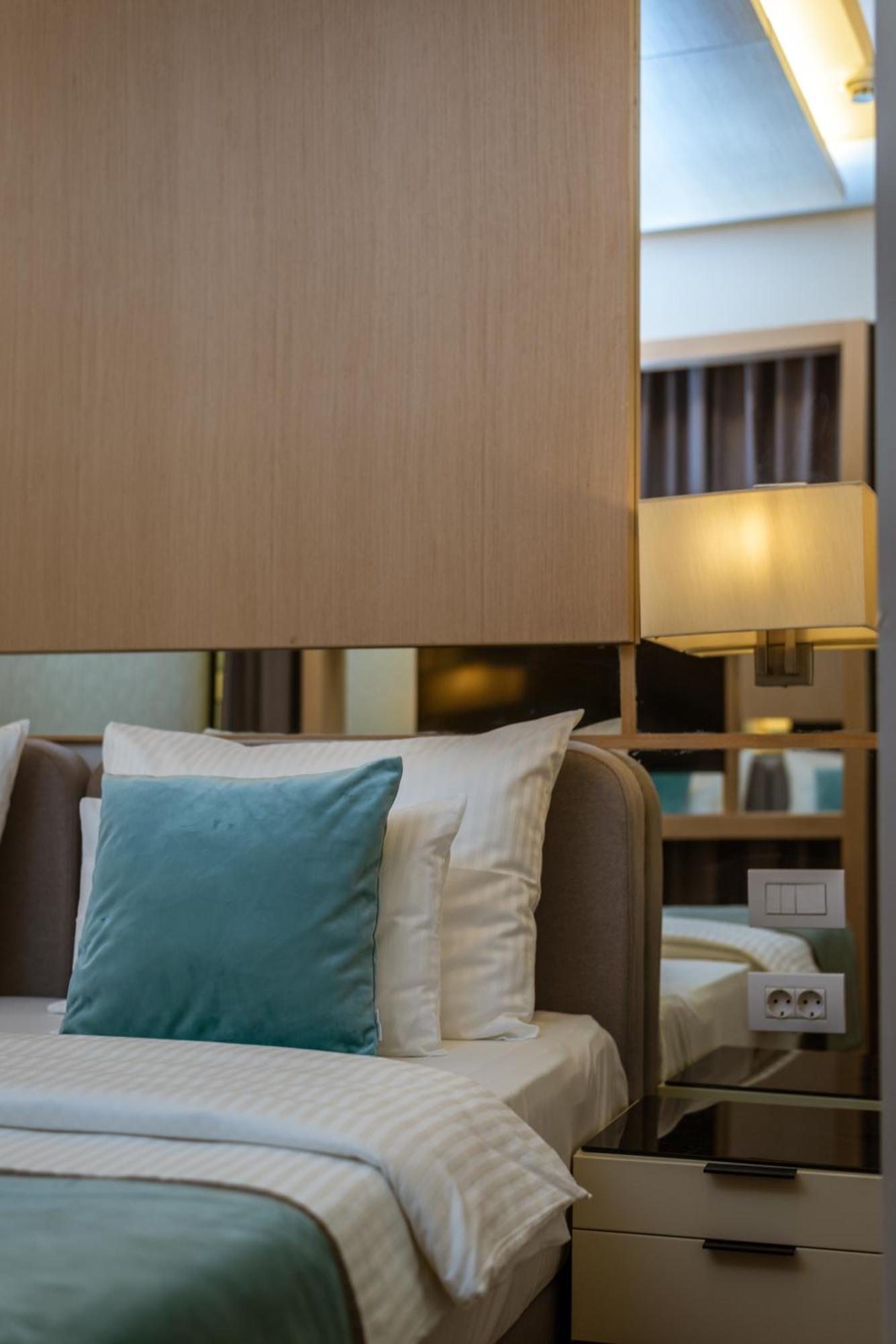 Hotel Imperial Conference & Spa Будва Экстерьер фото