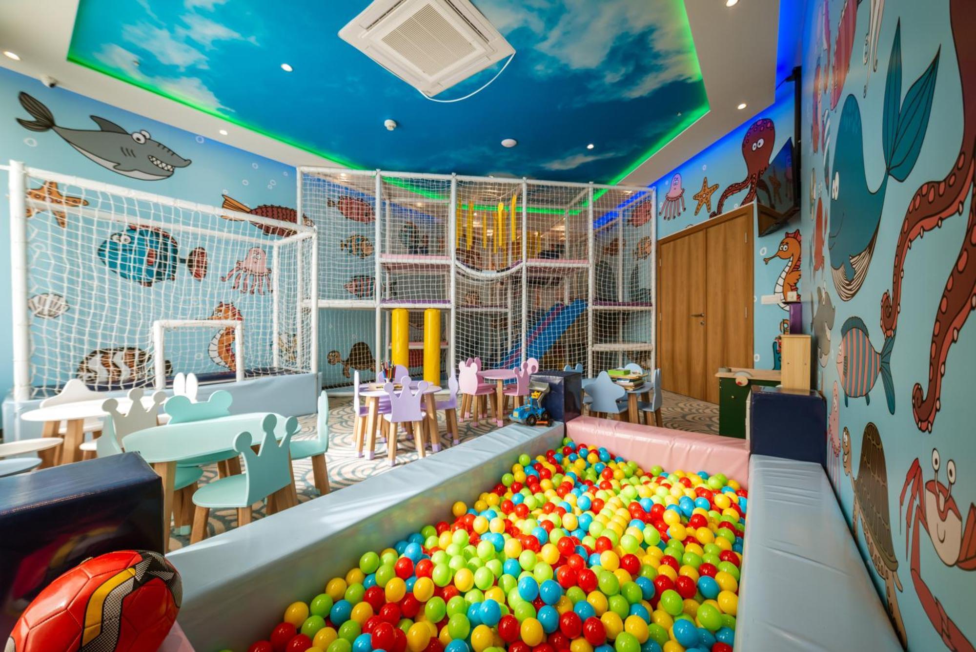Hotel Imperial Conference & Spa Будва Экстерьер фото