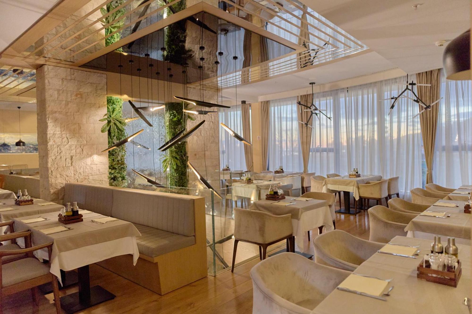 Hotel Imperial Conference & Spa Будва Экстерьер фото